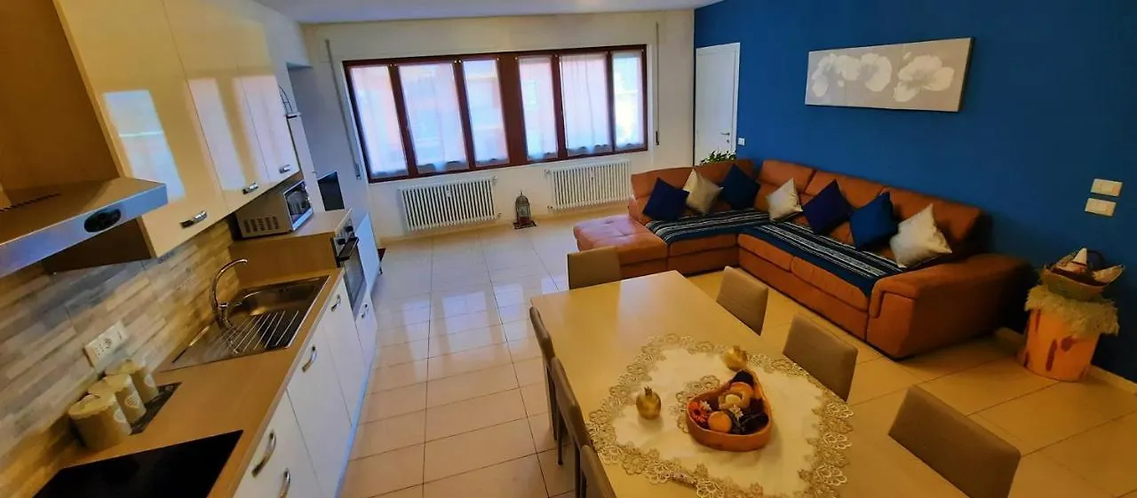 Lucini Ai Portici Daire Tirano İtalya